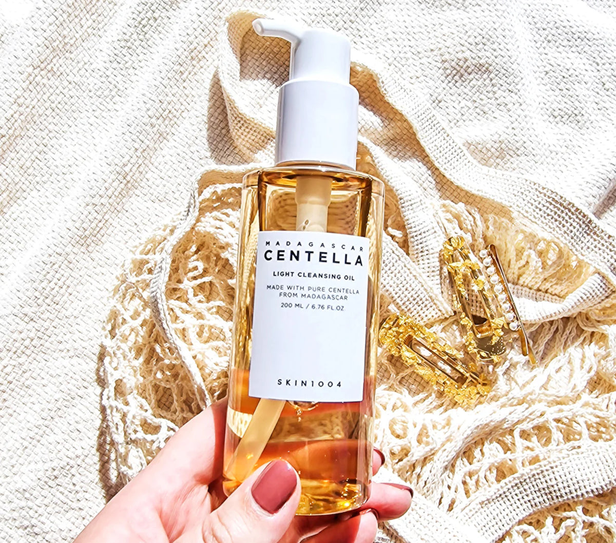SKIN1004 Madagascar Centella Light Cleansing Oil