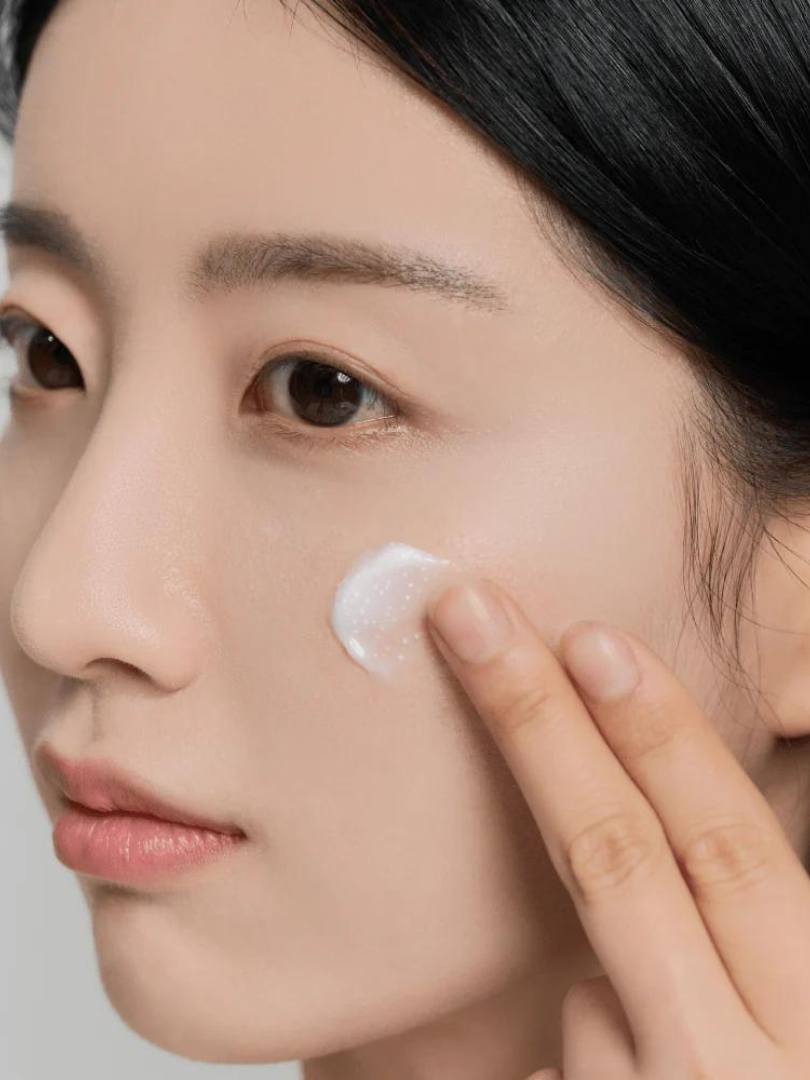 Skin1004 Madagascar Centella Tone Brightening Capsule Cream 75ml